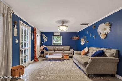 Bring your vision and unlock the potential of this 3-bedroom - photo 8