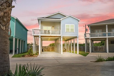 Coastal charm, thoughtful updates, and an unbeatable location - photo 1
