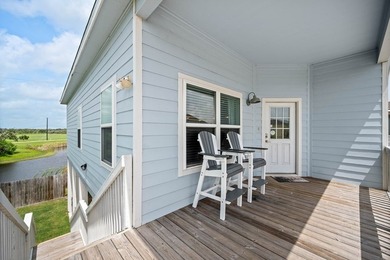 Coastal charm, thoughtful updates, and an unbeatable location - photo 2