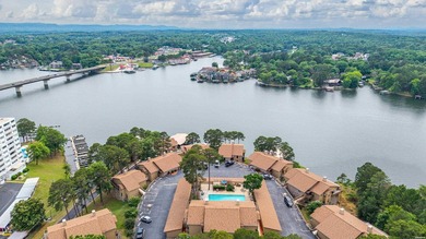 Experience luxury lake living in this stunning fully furnished - photo 2