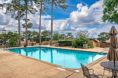 Experience luxury lake living in this stunning fully furnished - photo 5