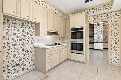 Welcome to 1025 Northpointe Drive in Jackson! This spacious - photo 8