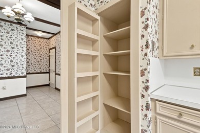 Welcome to 1025 Northpointe Drive in Jackson! This spacious - photo 9