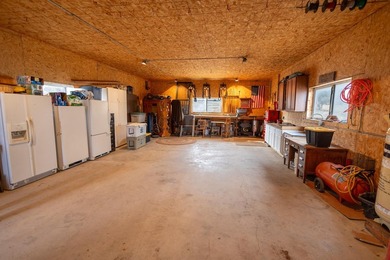 The Gates Ranch is a rare 744+/--acre legacy hunting and cattle - photo 29