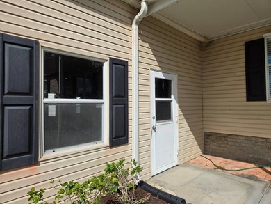 This beautiful 4-bedroom, 2-bath lakefront home sits on a - photo 6