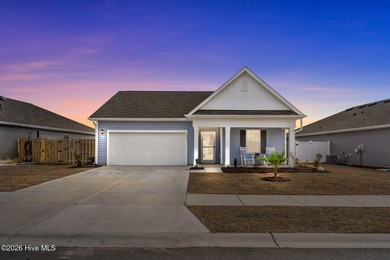 (private lake, pond, coastal) Home For Sale in Surf City North Carolina