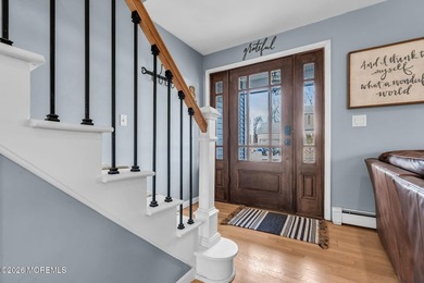 Welcome to 6 Lisa Dr, Brand NEW ROOF! This spacious 5-bedroom, 2 - photo 11