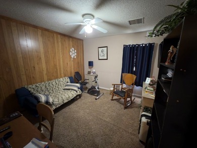 3 bedroom 2 bathroom home for sale at almost 1500 square feet