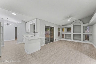 Wow, A MUST SEE!! Gorgeous Executive 3 bedroom, 2 Bath with - photo 12
