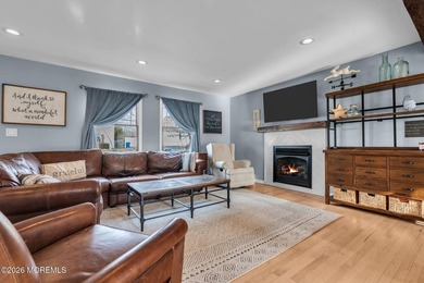 Welcome to 6 Lisa Dr, Brand NEW ROOF! This spacious 5-bedroom, 2 - photo 14