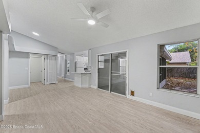 Wow, A MUST SEE!! Gorgeous Executive 3 bedroom, 2 Bath with - photo 15