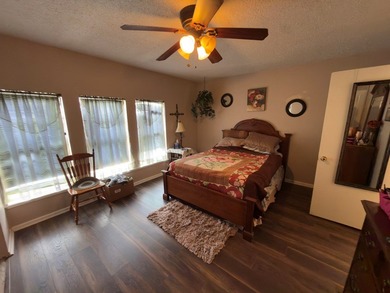 3 bedroom 2 bathroom home for sale at almost 1500 square feet