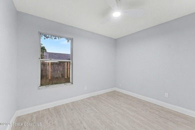 Wow, A MUST SEE!! Gorgeous Executive 3 bedroom, 2 Bath with - photo 16