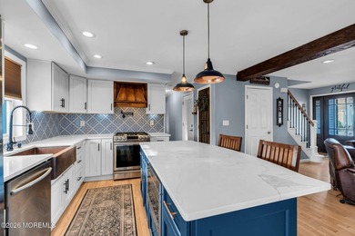 Welcome to 6 Lisa Dr, Brand NEW ROOF! This spacious 5-bedroom, 2 - photo 21