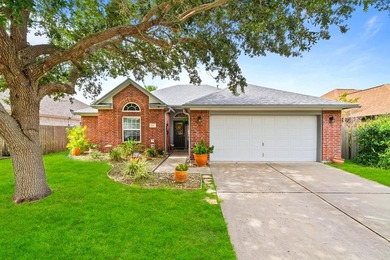 Welcome Home to this stunning property in a prime location. The - photo 1