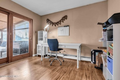 Welcome to 6 Lisa Dr, Brand NEW ROOF! This spacious 5-bedroom, 2 - photo 28