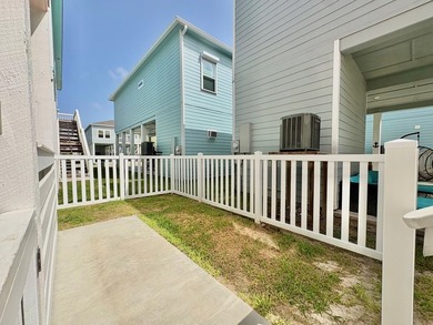 Coastal charm meets breezy living in this eye-catching pink - photo 33