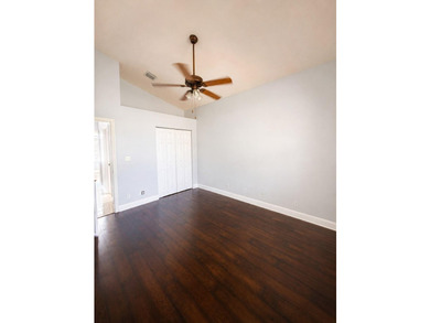 Beautifully maintained 3-bedroom, 2-bath home located in a - photo 6