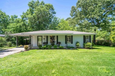 Welcome to 102 Country Club Dr., a pristine 2-bedroom, 1.5-bath - photo 1