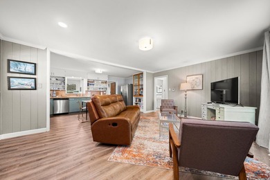 Welcome to 102 Country Club Dr., a pristine 2-bedroom, 1.5-bath - photo 5