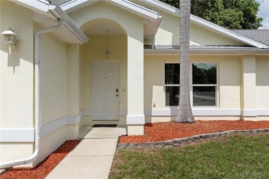 Welcome to this well-maintained 2-bedroom, 2-bathroom plus bonus - photo 2