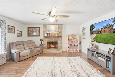 Well maintained 3-bedroom home in the peaceful, relaxing - photo 11
