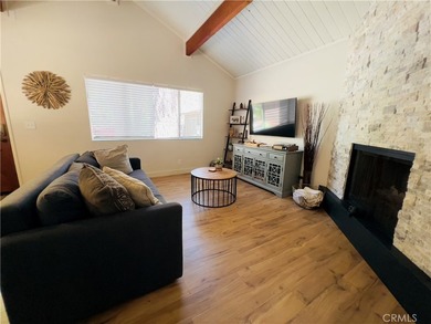 Beautifully upgraded cabin in Big Bear City, perfect as a - photo 12