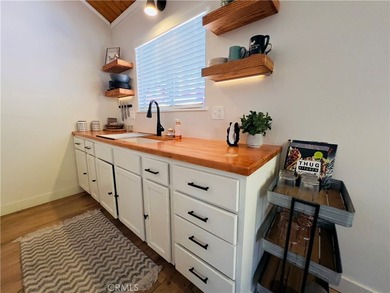 Beautifully upgraded cabin in Big Bear City, perfect as a - photo 17