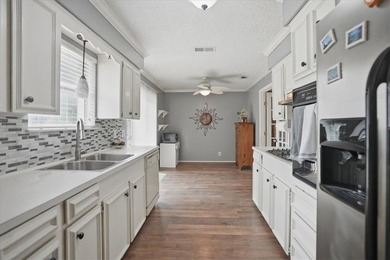 Well maintained 3-bedroom home in the peaceful, relaxing - photo 19