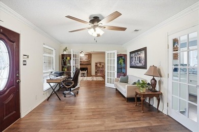 Well maintained 3-bedroom home in the peaceful, relaxing - photo 21