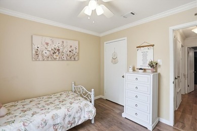 Well maintained 3-bedroom home in the peaceful, relaxing - photo 24