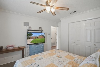 Well maintained 3-bedroom home in the peaceful, relaxing - photo 28