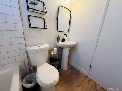 Beautifully upgraded cabin in Big Bear City, perfect as a - photo 31
