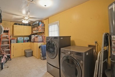 Well maintained 3-bedroom home in the peaceful, relaxing - photo 33