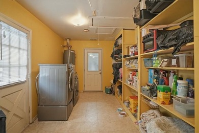 Well maintained 3-bedroom home in the peaceful, relaxing - photo 34
