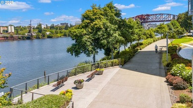 Seventh-floor views of the Willamette River from the living room - photo 34