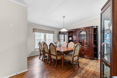Bright and welcoming 3-bedroom, 2-bath home with thoughtful - photo 8