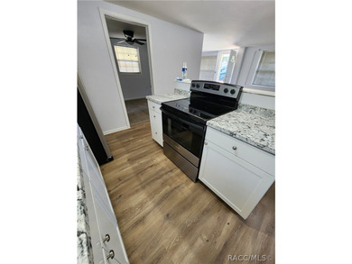 Located in the heart of Beverly Hills, this 2-bedroom 1-bathroom - photo 3
