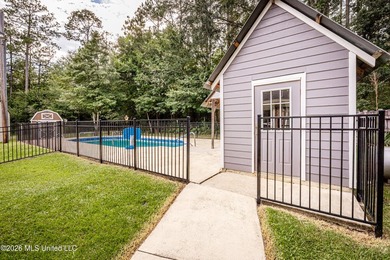 Welcome to your own private retreat in the desirable Spring Lake - photo 4