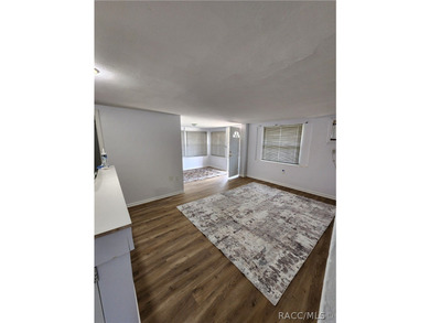 Located in the heart of Beverly Hills, this 2-bedroom 1-bathroom - photo 5