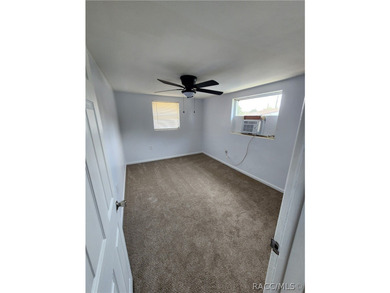 Located in the heart of Beverly Hills, this 2-bedroom 1-bathroom - photo 6