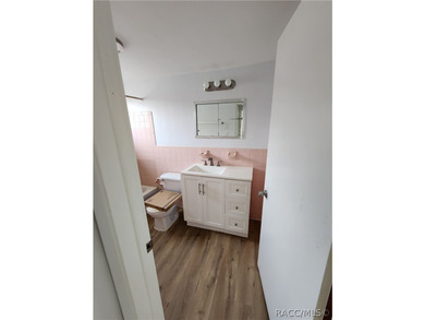 Located in the heart of Beverly Hills, this 2-bedroom 1-bathroom - photo 7