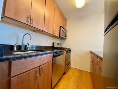 MeadowWood at Gateway 1-bedroom condo. The spacious unit - photo 9