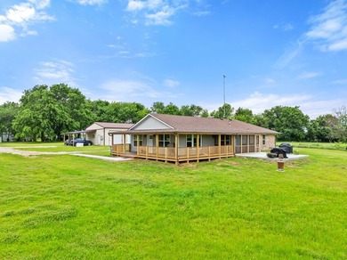 (private lake, pond, coastal) Home Active Under Contract in Sulphur Springs Texas