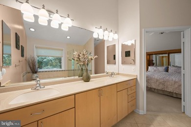 Tucked into a quiet cul-de-sac in the sought-after Northridge - photo 23