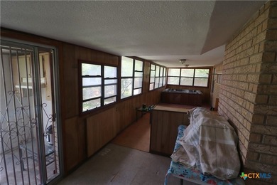 Quiet neighborhood with easy access to Fort Hood. Full brick - photo 27