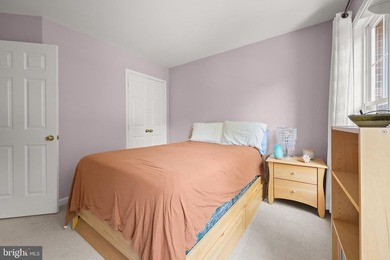 Tucked into a quiet cul-de-sac in the sought-after Northridge - photo 29