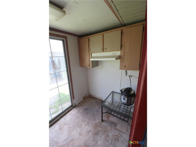 Quiet neighborhood with easy access to Fort Hood. Full brick - photo 30