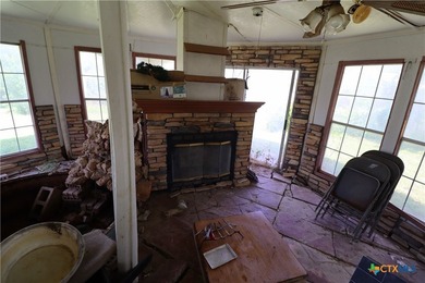 Quiet neighborhood with easy access to Fort Hood. Full brick - photo 35