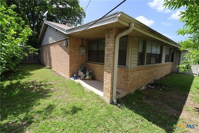 Quiet neighborhood with easy access to Fort Hood. Full brick - photo 39